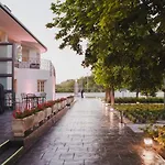 Hotell Ciudad De 2*